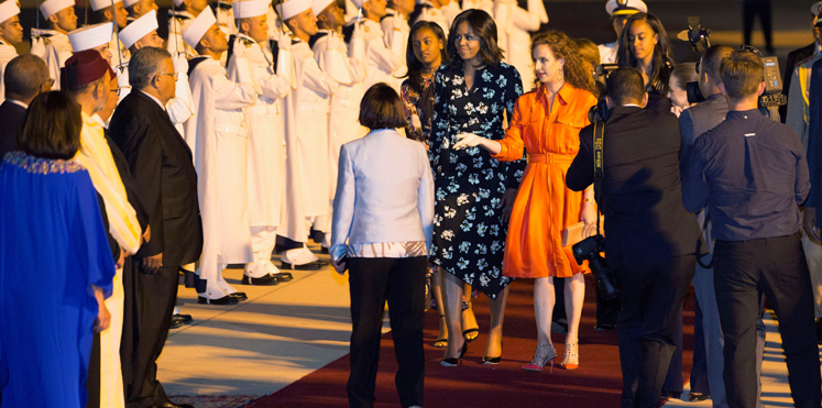 بالصور.. ميشيل أوباما وابنتاها يصلن المغرب