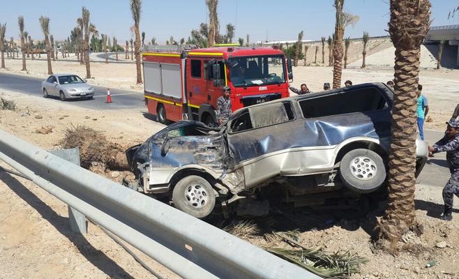 وفاة طفل وإصابة شقيقه بحادث تدهور