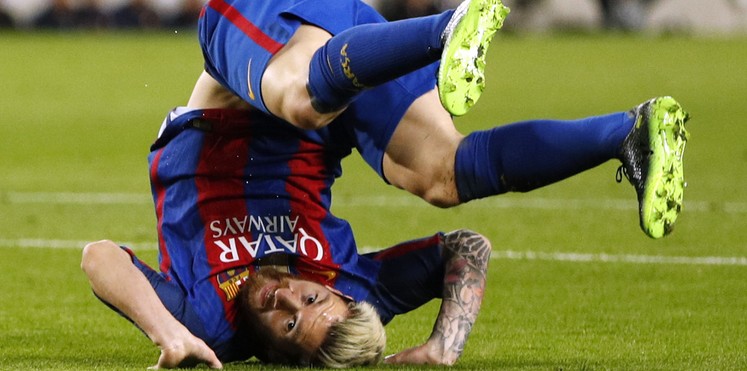 ميسي يهدد عرش غريمه رونالدو