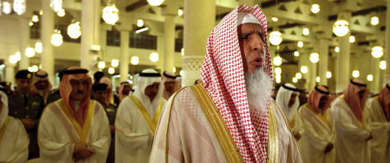 مفتي السعودية يعتذر عن إلقاء خطبة