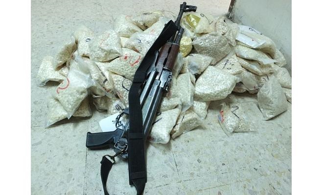 ضبط 220 ألف حبة مخدرة واعتقال