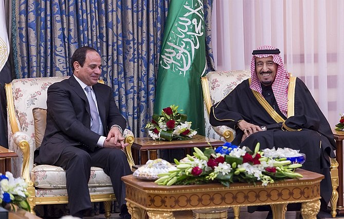 الملك سلمان يوجه بزيادة الاستثمارات في