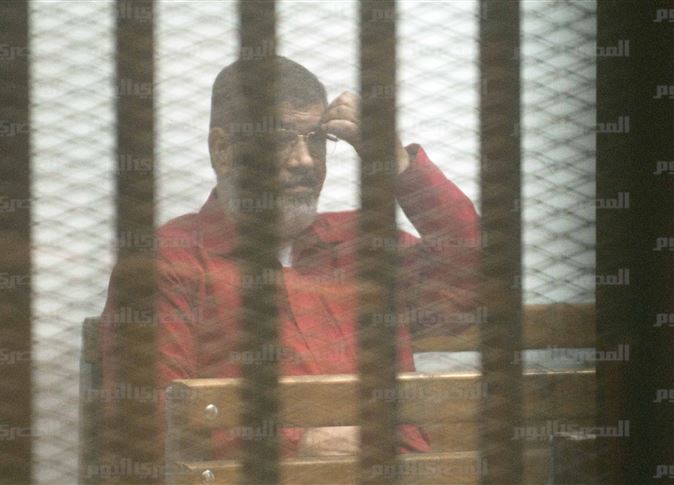 اليوم.. النطق بالحكم على مرسي و10