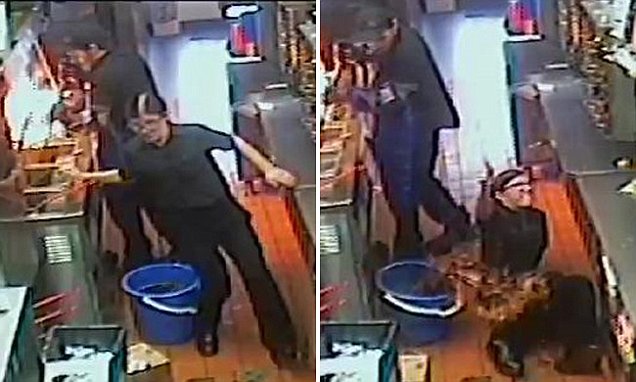 بالفيديو: موظفة بماكدونالدز تنزلق وتسقط على