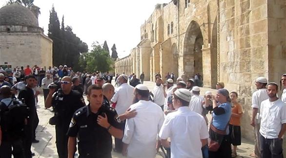 مستوطنون يجددون اقتحاماتهم للمسجد الأقصى