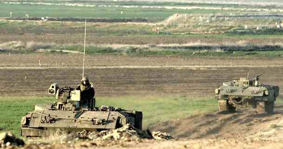 غزة: توغل صهيوني بخانيونس واستهداف لقوارب