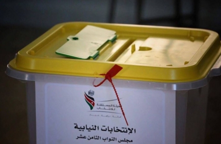 شاهد بالفيديو.. .كيف تمت سرقة صنـاديق