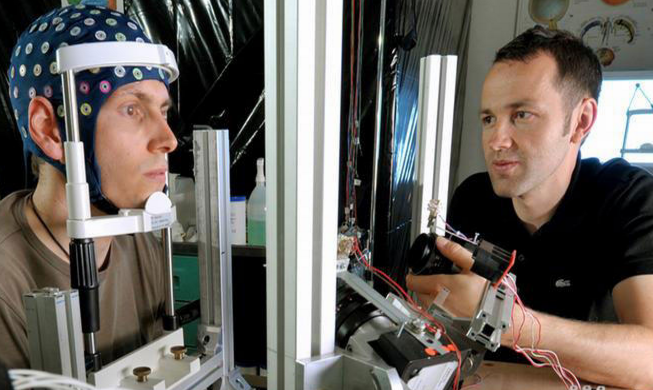 بعد الإصبع والعين.. اكتشاف بصمة عقلية