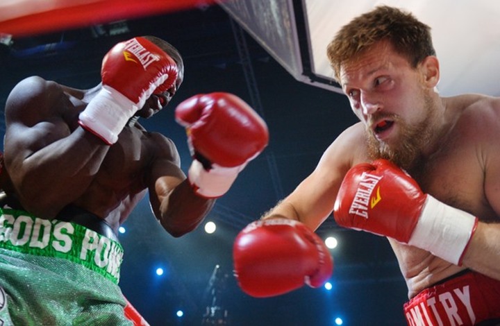 المطرقة الثقيلة.. يهزم لأول مرة في