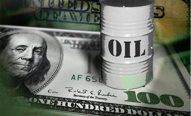ارتفاع الدولار يتسبب بانخفاض أسعار النفط