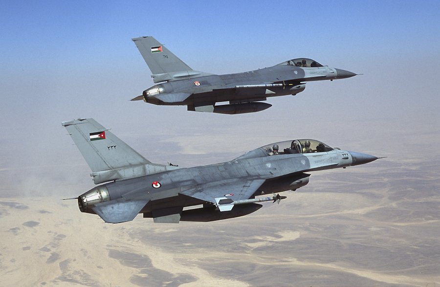 سلاح الجو الملكي الاردني يفتح باب