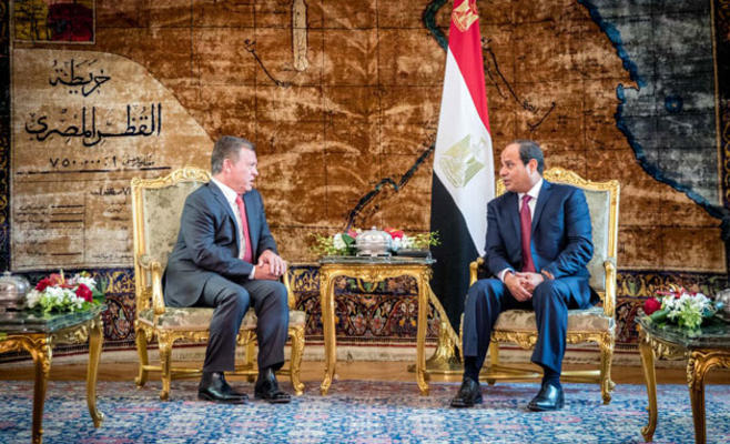 الملك يجري مباحثات مع السيسي في