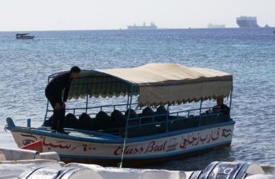 تصادم قاربين ينهي حياة طفلة ويصيب