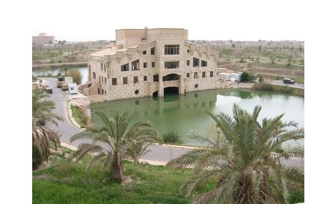 مقاتلات بريطانية تقصف قصرا لصدام حسين