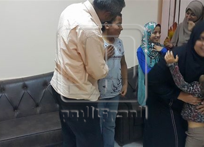 أمن الشرقية يعيد طفلا لأسرته بعد