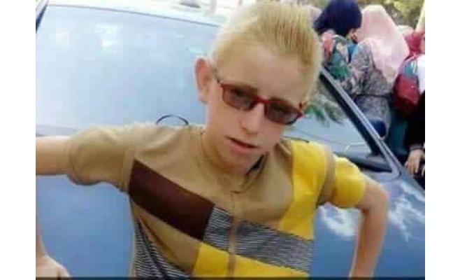 وفاة طالب سقط عليه باب في