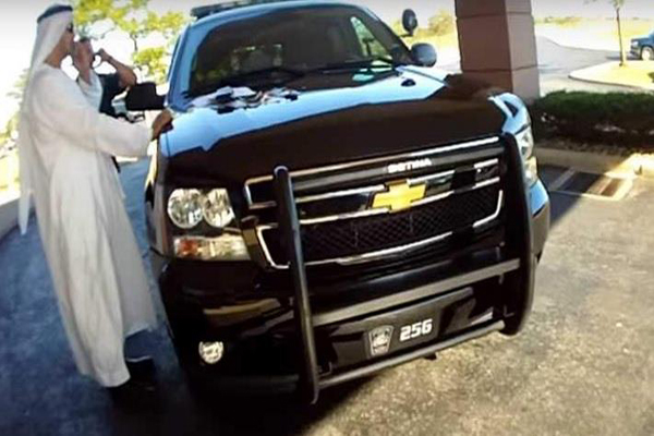 اماراتي : يطالب بـ 200 مليون