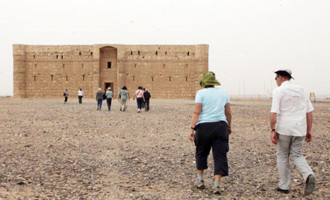 الفايز: 100 ألف موقع أثري في