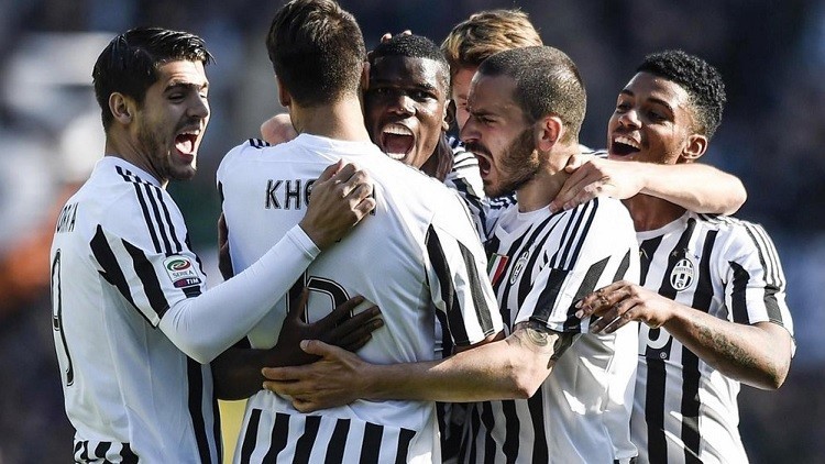 يوفنتوس يقترب من لقبه الخامس في