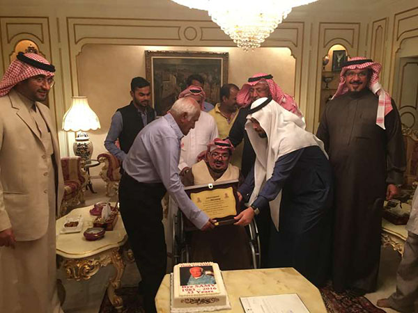 أسرة أمير سعودي تودع سائقها السريلانكي