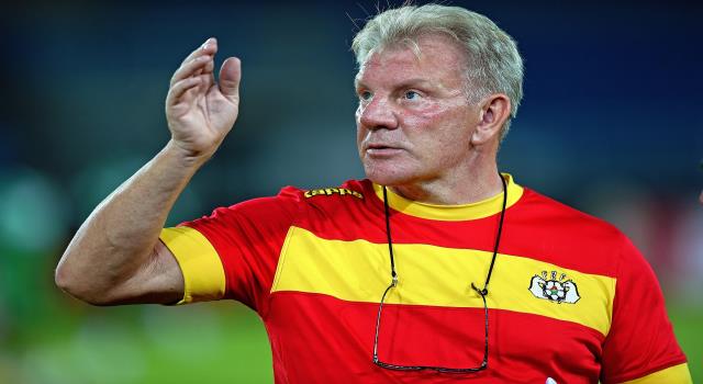 السجن عامين لمدرب (النشامى) بول بوت