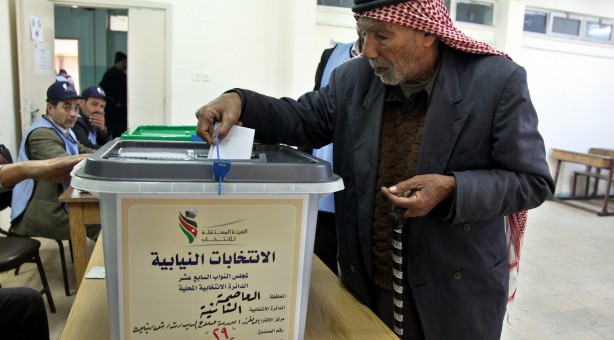 قوائم المرشحين في مادبا و الكرك