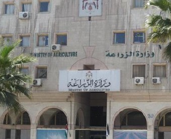 الحنيفات يعد بصرف العلاوة الفنية للمهندسين