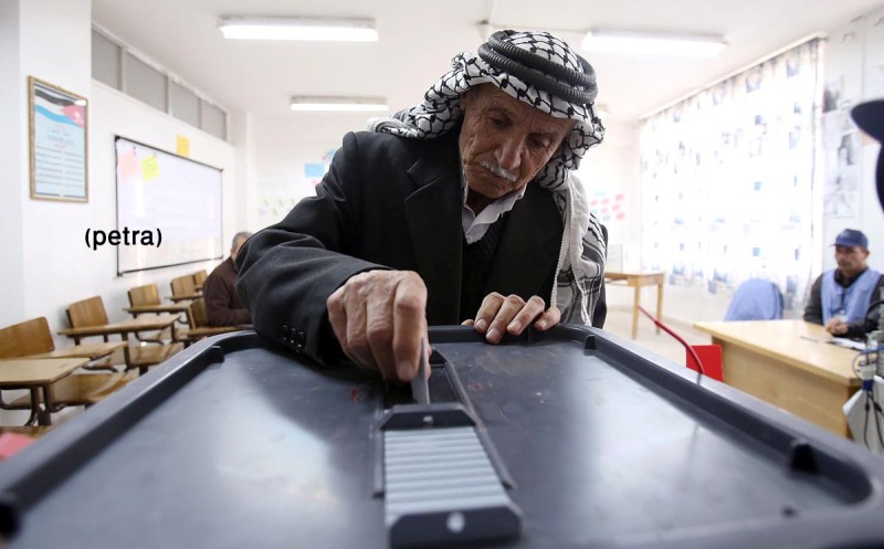 أول عملية اقتراع لفرعية (ثانية الكرك)