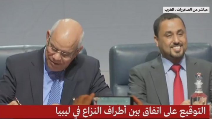 أطراف النزاع في ليبيا توقع على