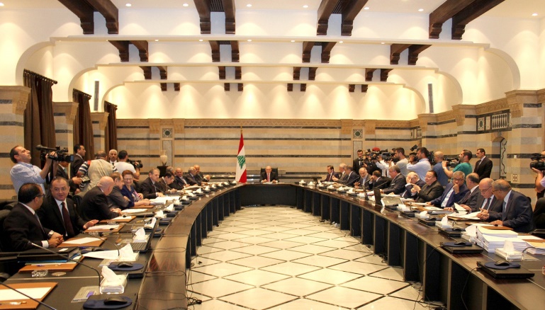 لبنان: البحث عن صيغة ترضي السعودية
