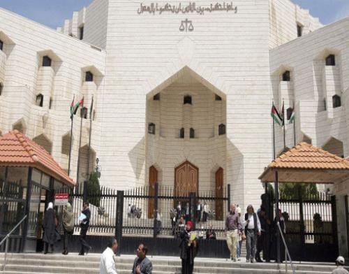 18.2 % من الجهاز القضائي من