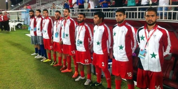 موالون يهاجمون الامارات لطردها منتخب النظام