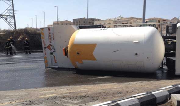 تدهور صهريج نفطي بالزرقاء