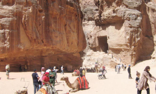 البترا تشهد تزايدا في أعداد الزوار