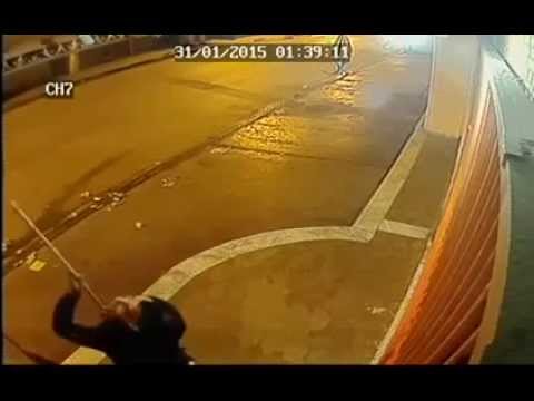 فيديو لص يبتكر طريقة ماكرة