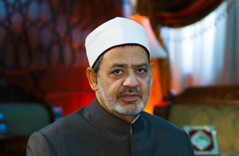 الأزهر:استهداف الحوثي لمكة إجرام لا يصدر