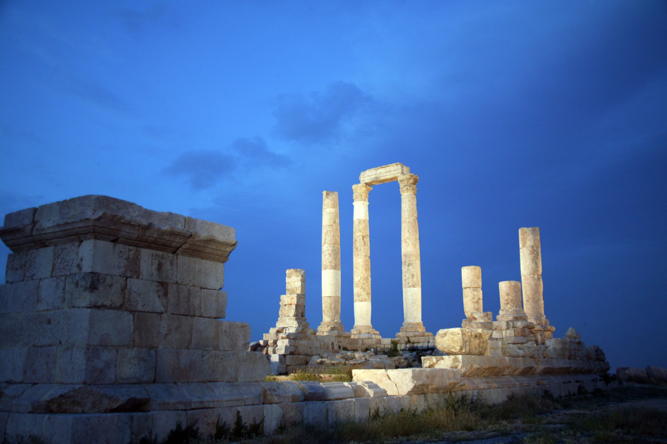 الجمعة .. أجواء باردة نسبيا وارتفاع