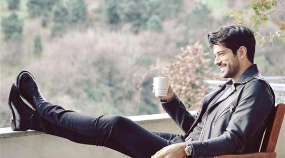 بوراك أوزجفيت يتلقى عرضا إعلانيا من