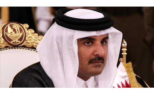 أمير قطر يدعو إلى الحوار بين