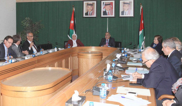 تحويل أطباء للنائب العام بعد جراحة