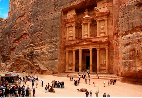 تسليم جثة الإسرائيلي المتوفى بالبتراء