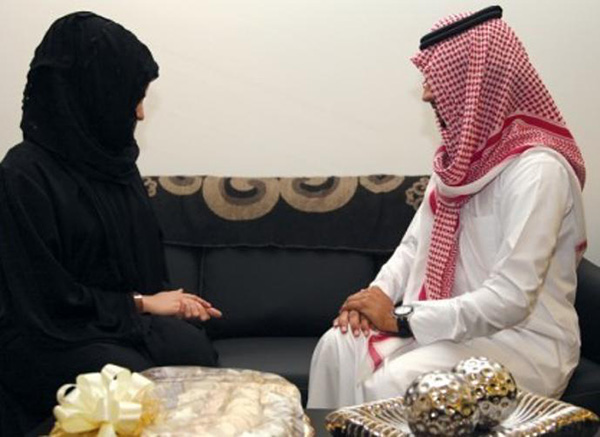 سعودي يزوج زوج ابنته ليؤدبها