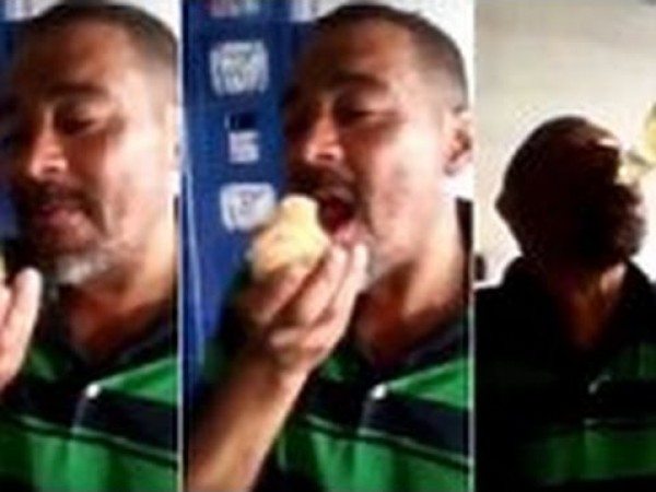 برازيلي يبتلع صوصا حيا (فيديو )