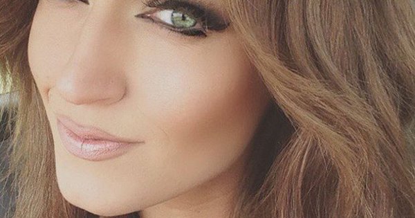 أضيفي لمسة ربيعية منعشة إلى مكياجك
