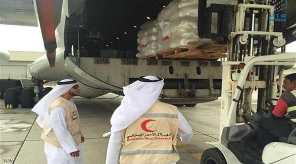 اليمن.. وصول أول طائرة إغاثية إماراتية