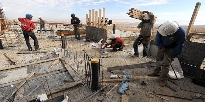 تسريح المقدسيين من عملهم.. حرب صهيونية