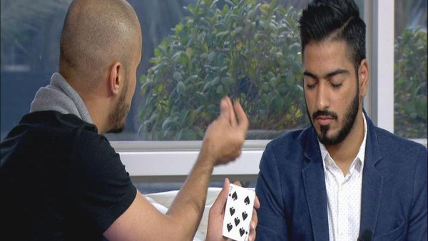 فيديو: شاب سعودي يهكر عقل مقدم