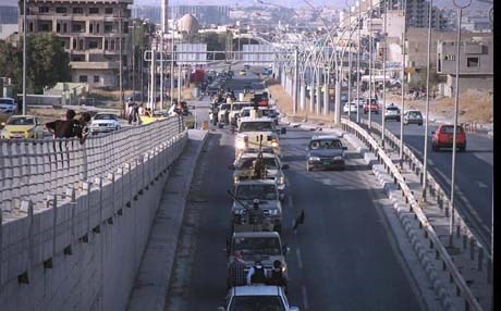 داعش ينظم استعراضا عسكريا في الموصل