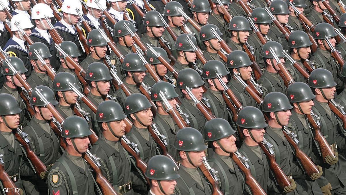 أردوغان: قادة الجيش سيكونون تحت إمرة