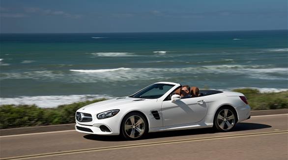 مرسيدس تطلق سيارتها SL الجديدة